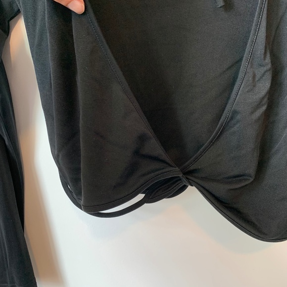 BCBG Black Front Tie Wrap Crop Long Sleeve Shirt - Picture 4 of 5